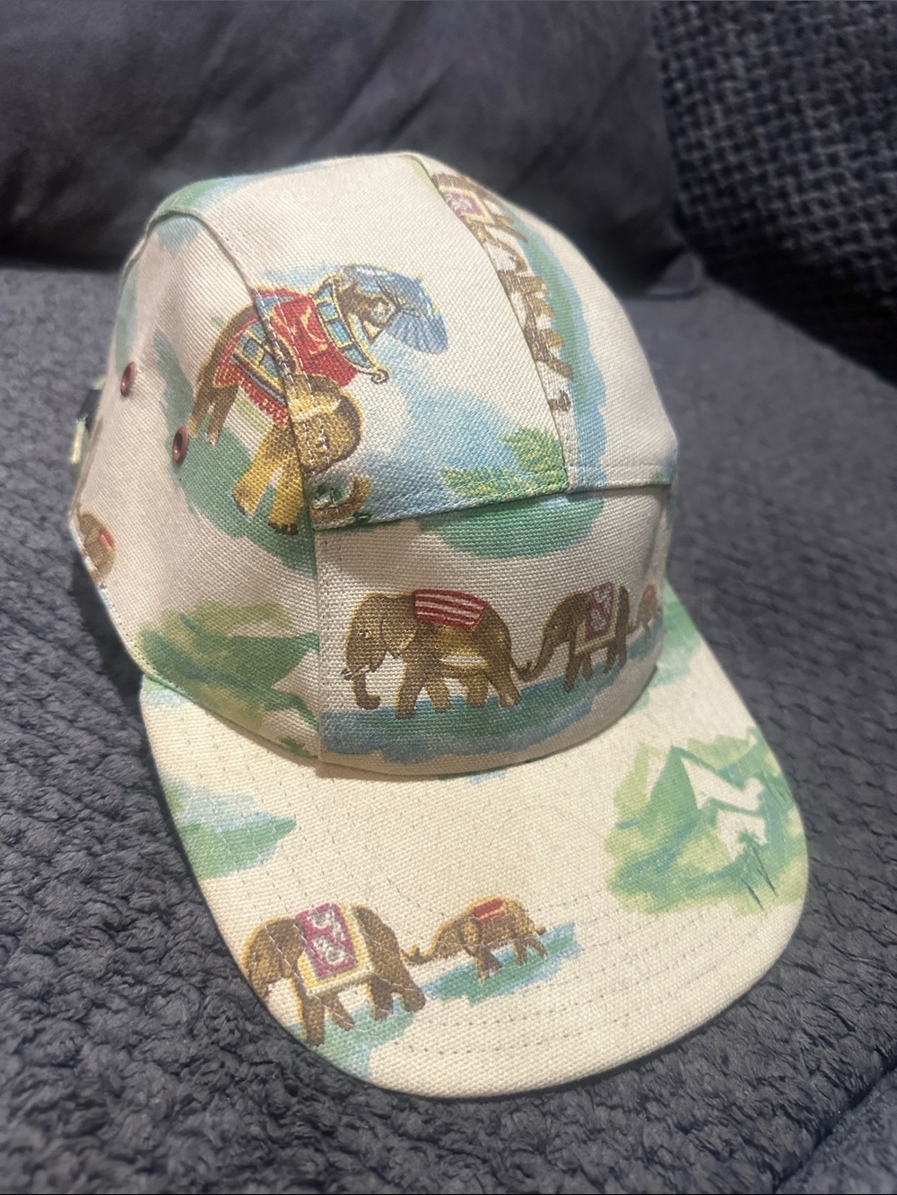 Limited Edition 2012 Vintage Elephant Print Hat 3 of 13 Moupia